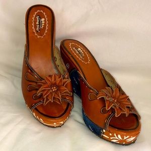 Leather (upper) shoe -size T 40 (7.5-8.0)